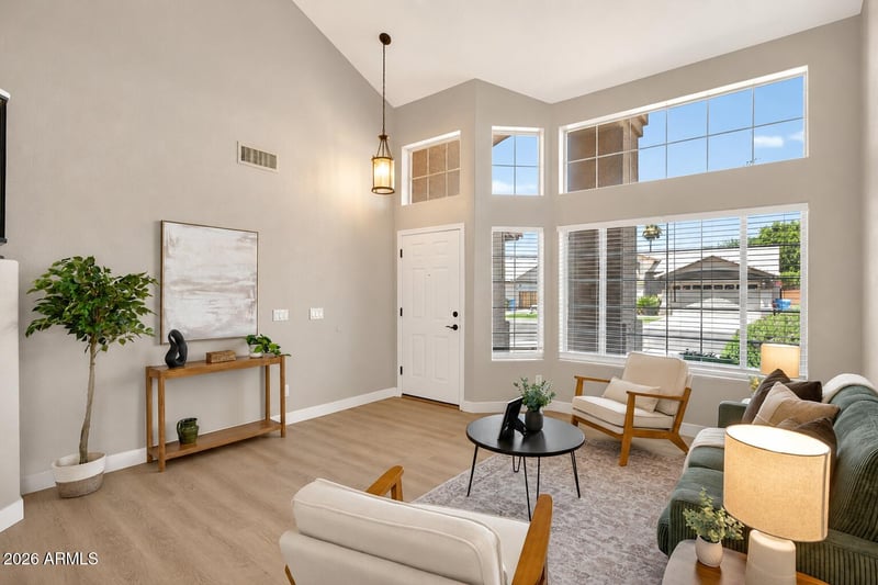 219 W Angela Dr, Phoenix, AZ 85023