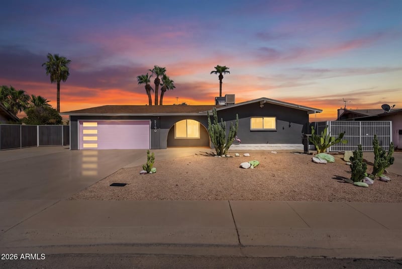 2190 E Greenway Dr, Tempe, AZ 85282