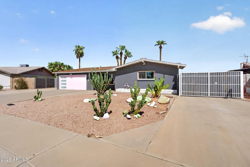 2190 E Greenway Dr, Tempe, AZ 85282