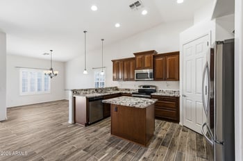 2191 25th Ave, Apache Junction, AZ 85119