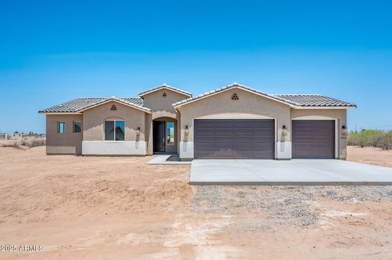 21916 Duane Ln, Wittmann, AZ 85361