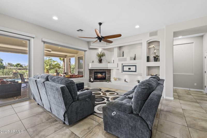 21916 Pedregosa Ct, Sun City West, AZ 85375