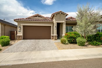 21922 61st Way, Phoenix, AZ 85054