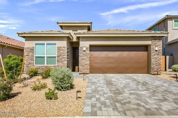 21926 61st Way, Phoenix, AZ 85054