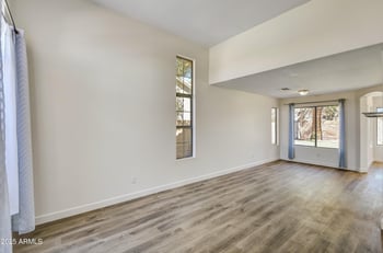 21927 74th Ln, Glendale, AZ 85310