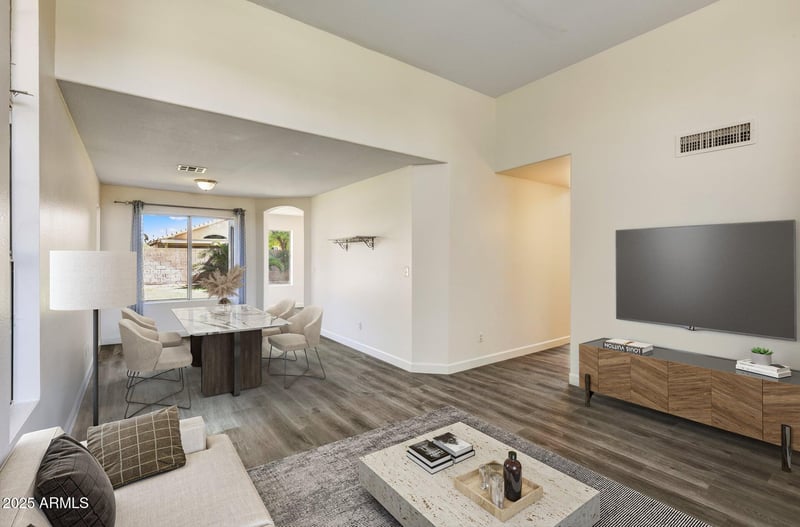 21927 74th Ln, Glendale, AZ 85310