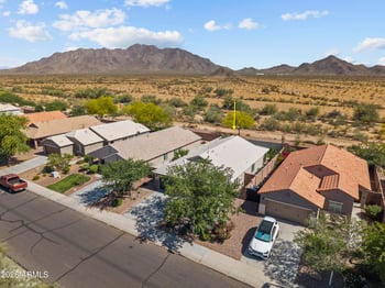 2193 Hazeltine Way, Gilbert, AZ 85298