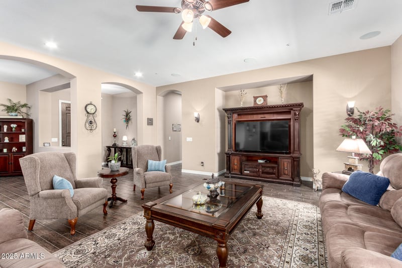 21959 Desert Hills Dr, Queen Creek, AZ 85142