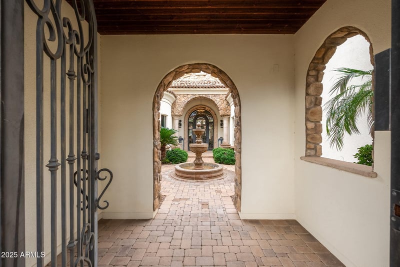 2196 Champagne Pl, Chandler, AZ 85249