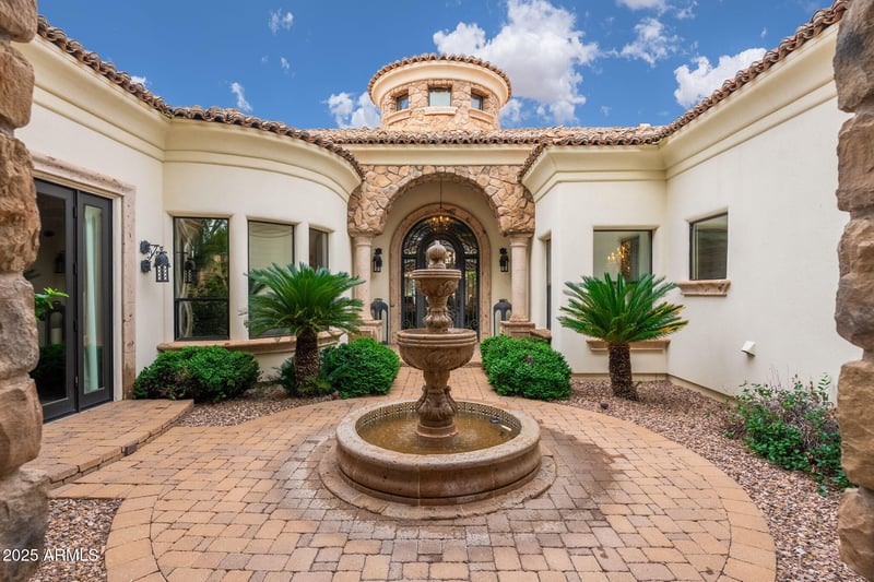 2196 Champagne Pl, Chandler, AZ 85249