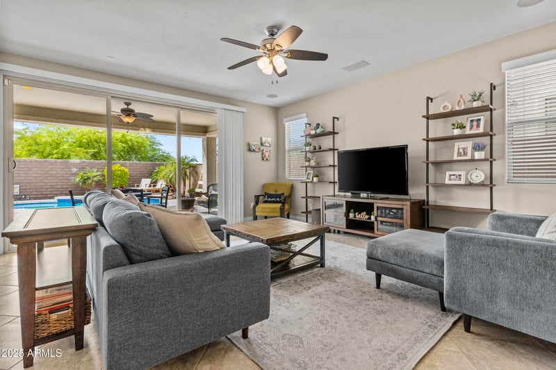 21978 100th Ave, Peoria, AZ 85383