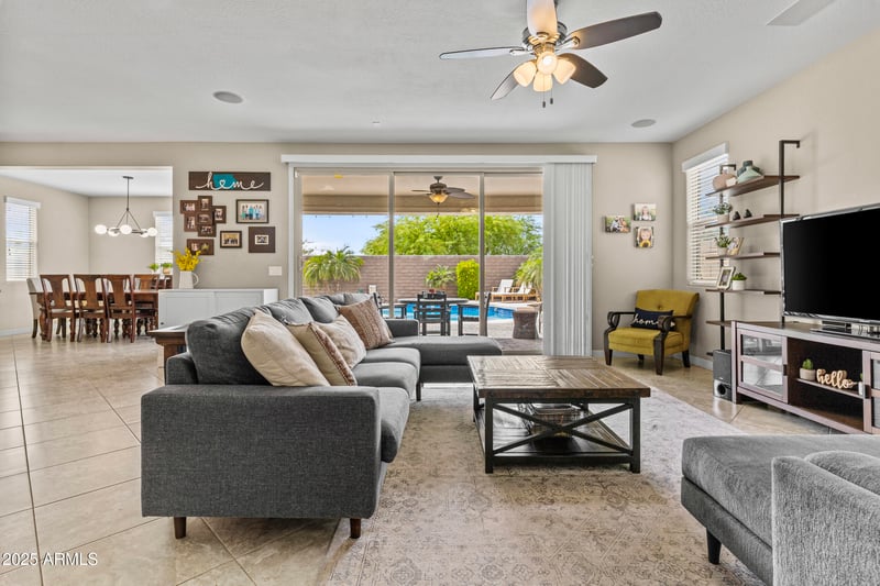 21978 100th Ave, Peoria, AZ 85383