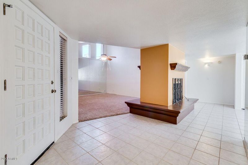 220 E Kroll Dr, Gilbert, AZ 85234
