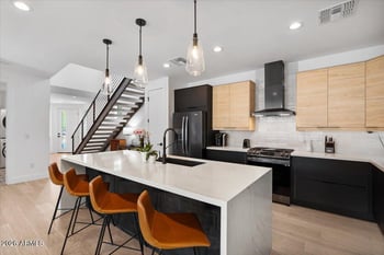 220 Monterosa St, Phoenix, AZ 85013