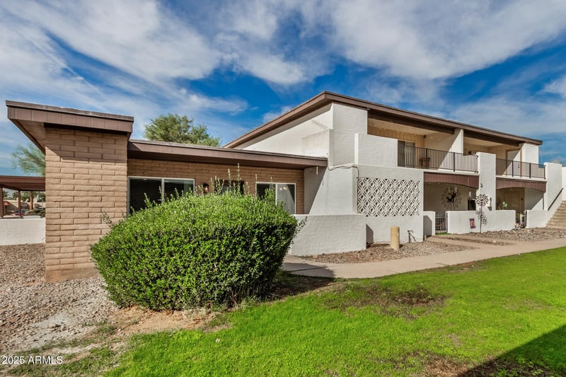 220 Old Litchfield Rd #109, Litchfield Park, AZ 85340