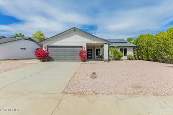 220 Oraibi Dr, Phoenix, AZ 85027