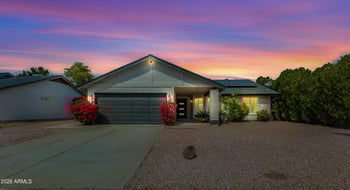 220 Oraibi Dr, Phoenix, AZ 85027