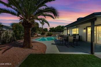 220 Oraibi Dr, Phoenix, AZ 85027