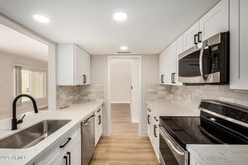 220 S Old Litchfield Rd #109, Litchfield Park, AZ 85340