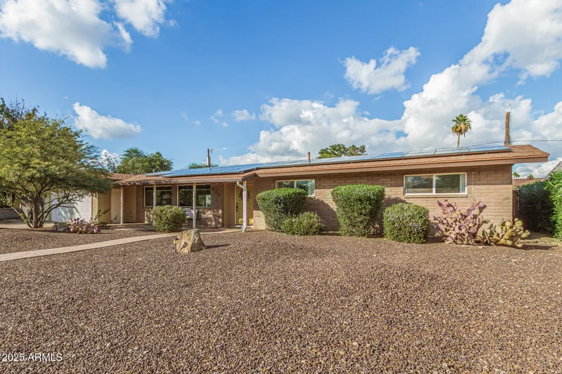 220 Seminole Dr, Phoenix, AZ 85023