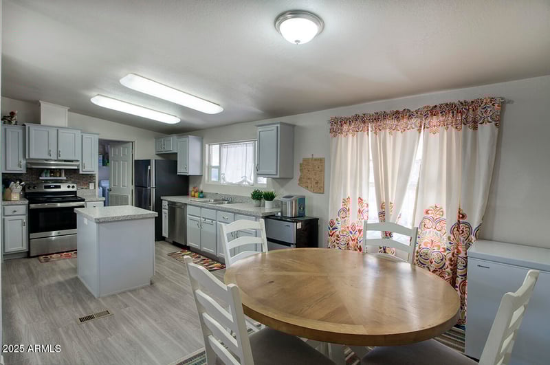 2200 Delaware Dr #69, Apache Junction, AZ 85120