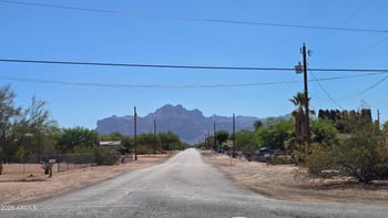 2200 Delaware Dr #32, Apache Junction, AZ 85120