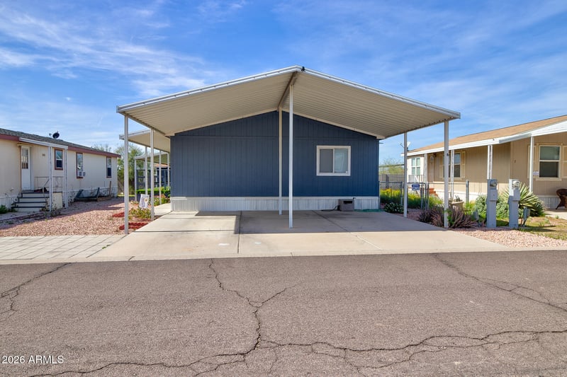 2200 Delaware Dr #6, Apache Junction, AZ 85120