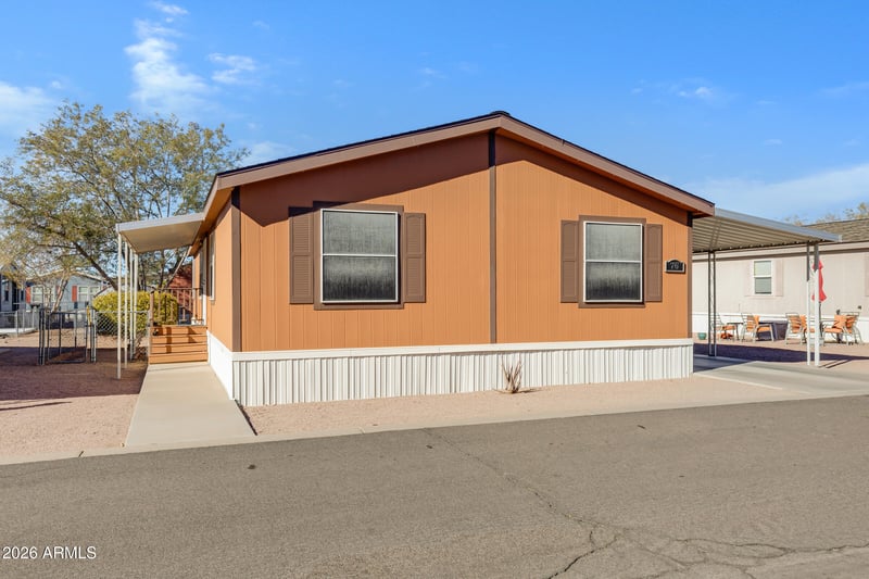 2200 Delaware Dr #76, Apache Junction, AZ 85120