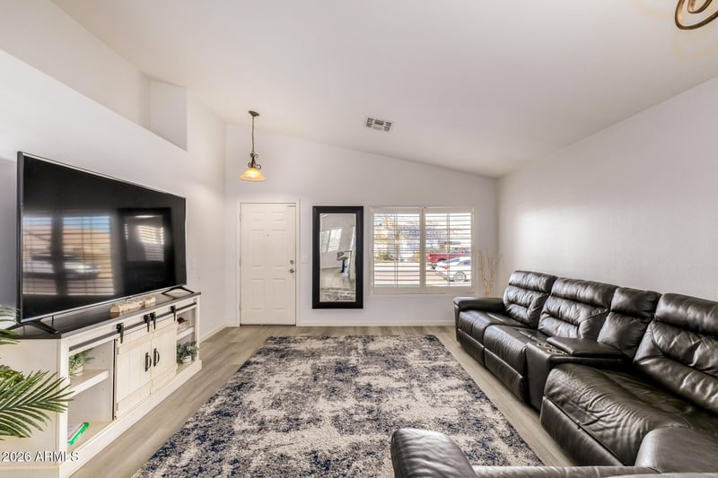 22001 35th Dr, Glendale, AZ 85310