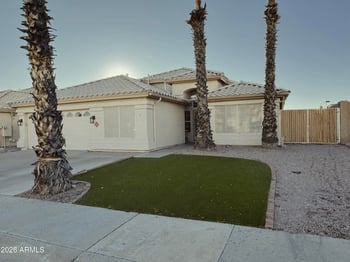 22008 66th Ln, Glendale, AZ 85310