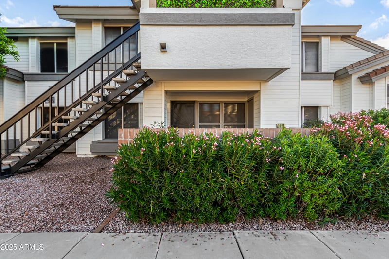 2201 Comanche Dr #1067, Chandler, AZ 85224