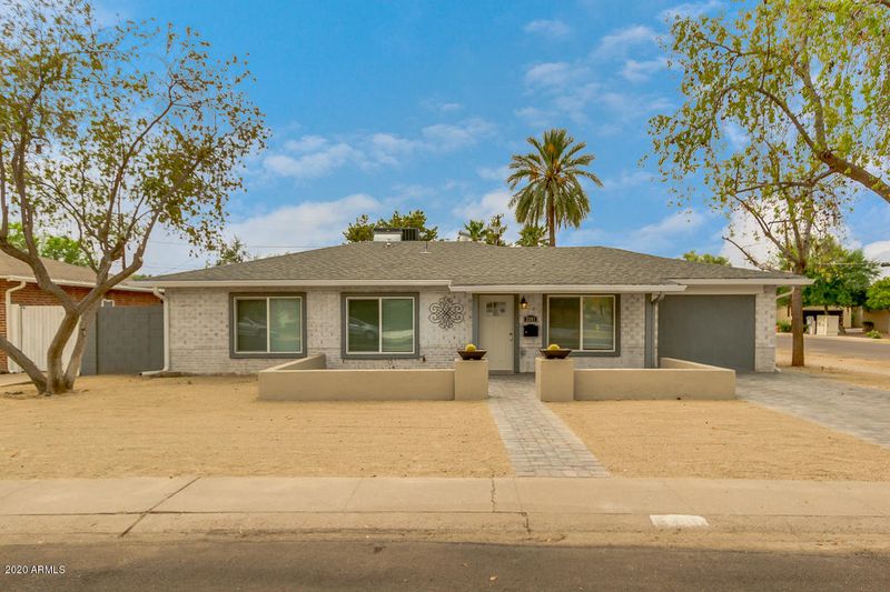 2201 E Glenrosa Ave, Phoenix, AZ 85016