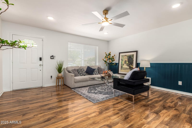 2201 Kings Ave, Phoenix, AZ 85022