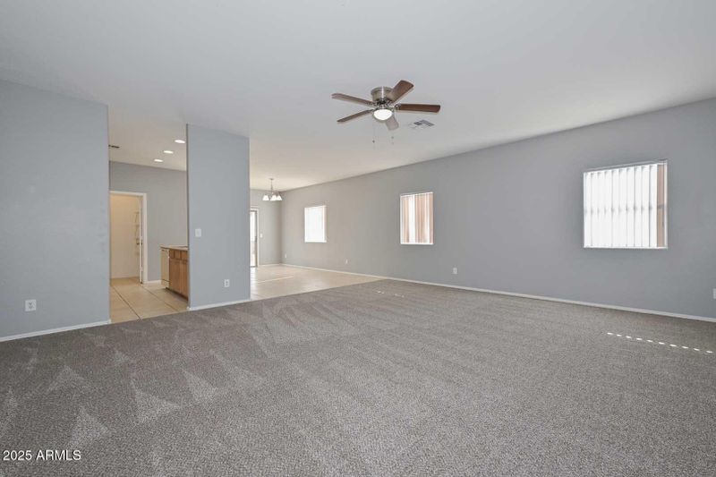 2201 N 91st Glen, Phoenix, AZ 85037