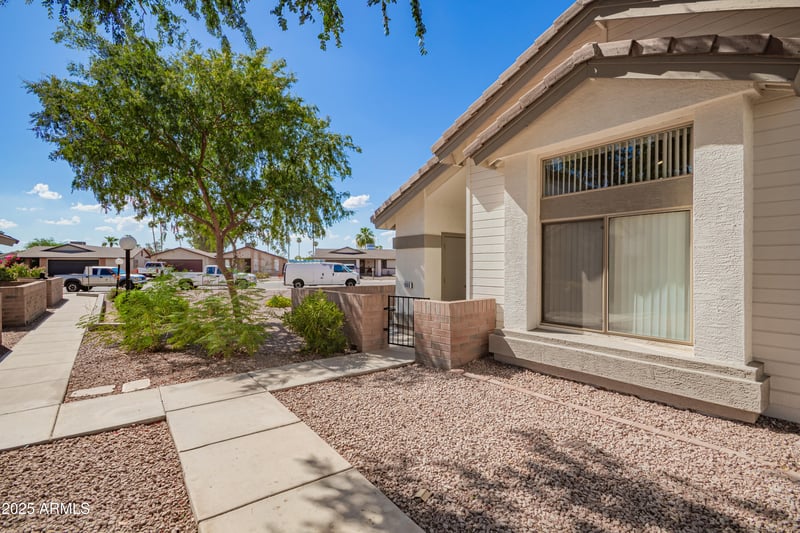 2201 Comanche Dr #1080, Chandler, AZ 85224