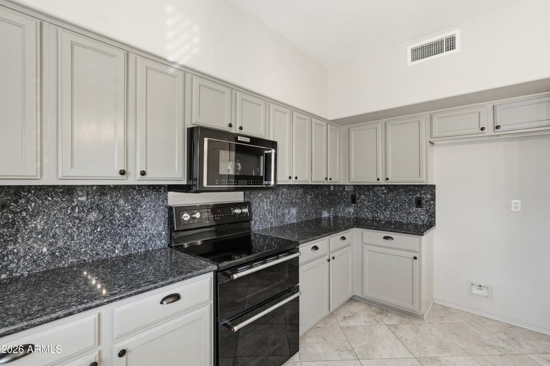 2201 Redwood Dr, Chandler, AZ 85248