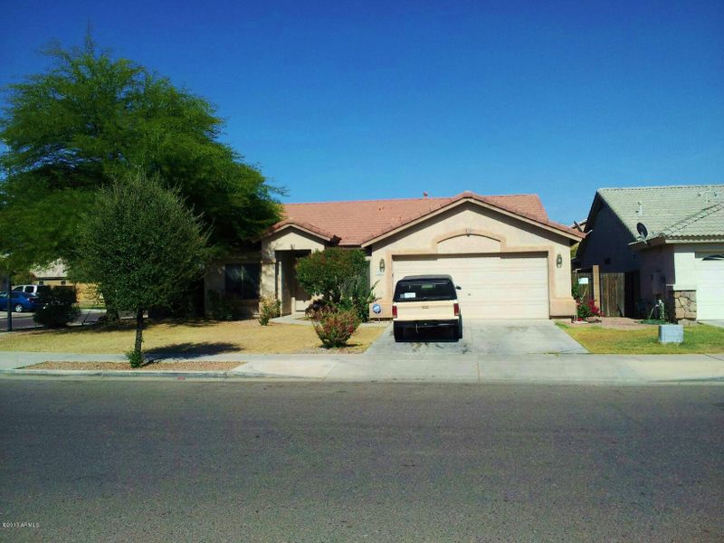 2201 S 82 Ln, Phoenix, AZ 85043