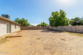 2201 Topeka Dr, Phoenix, AZ 85027