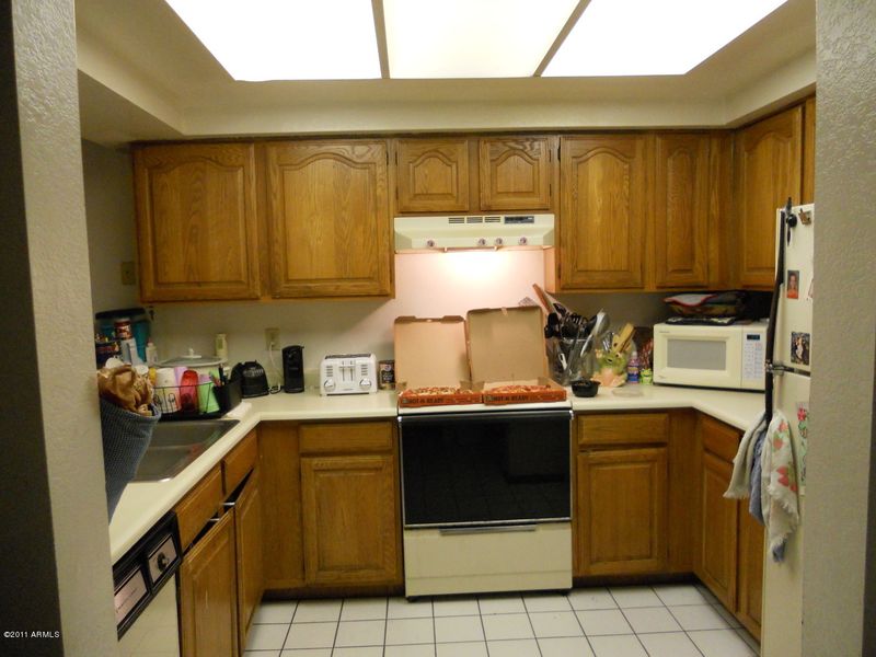 2201 W Union Hills Dr #101, Phoenix, AZ 85027