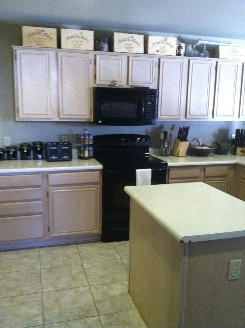 22016 N 74th Ln, Glendale, AZ 85310