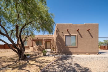 22016 Beacon Ln, Wittmann, AZ 85361