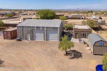 22016 Beacon Ln, Wittmann, AZ 85361