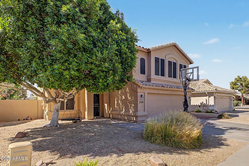 22018 73rd Ln, Glendale, AZ 85310