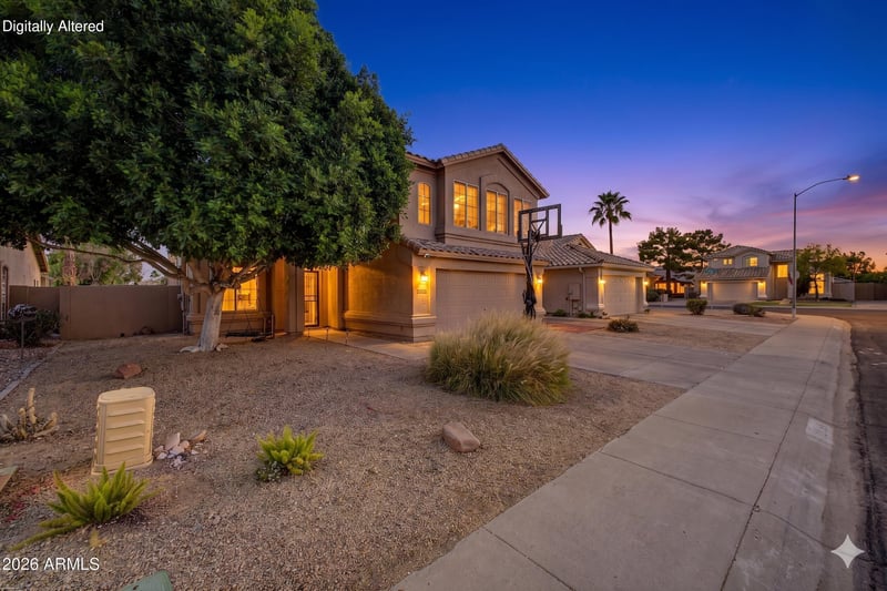 22018 73rd Ln, Glendale, AZ 85310