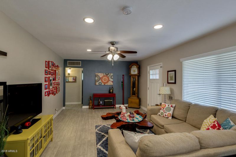 2202 E Fairmount Ave, Phoenix, AZ 85016