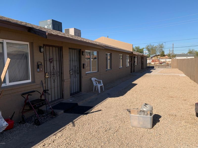 2202 E Taylor St, Phoenix, AZ 85006