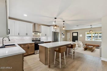 2202 Osborn Rd, Phoenix, AZ 85016