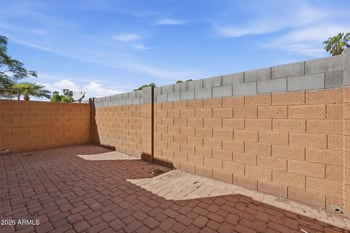 2202 W Glenrosa Ave #18, Phoenix, AZ 85015