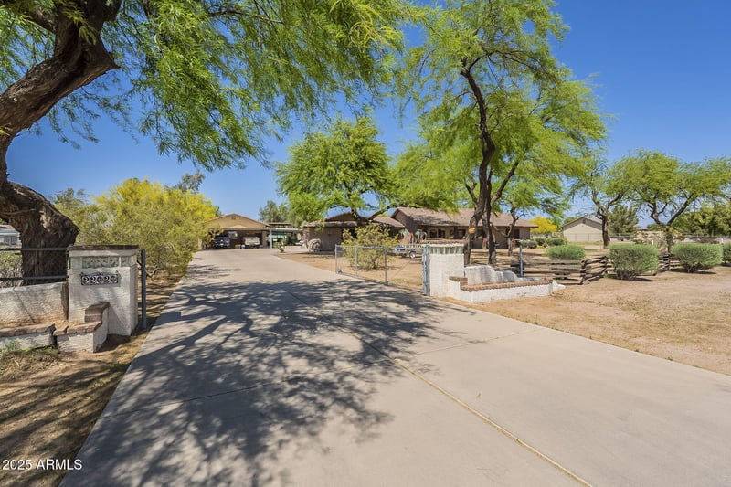 22020 Stoney Vista Dr, Queen Creek, AZ 85142