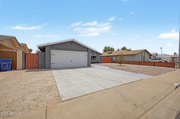 2203 W El Moro Ave, Mesa, AZ 85202